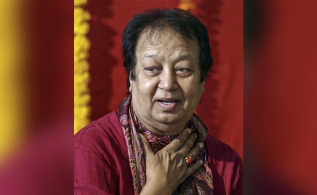 Renowned Ghazal Singer Bhupinder Singh Dies At 82