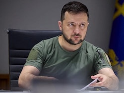 Zelensky Rebuffs US Plan To End War, Says Won&#039;t &#039;Betray&#039; Ukraine