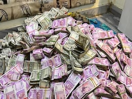 50 करोड़ नकद, 5 किलो सोना : बंगाल के मंत्री की करीबी अर्पिता मुखर्जी के घरों में मिला दौलत का पहाड़ 50 करोड़ नकद, 5 किलो सोना : बंगाल के मंत्री की करीबी अर्पिता मुखर्जी के घरों में मिला दौलत का पहाड़