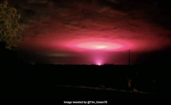 "Aliens?": Mysterious Pink Glow In Sky Over Australian Town