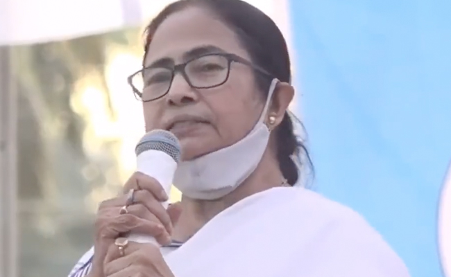 Eknath Shinde's Government Is "Unethical, Undemocratic": Mamata Banerjee