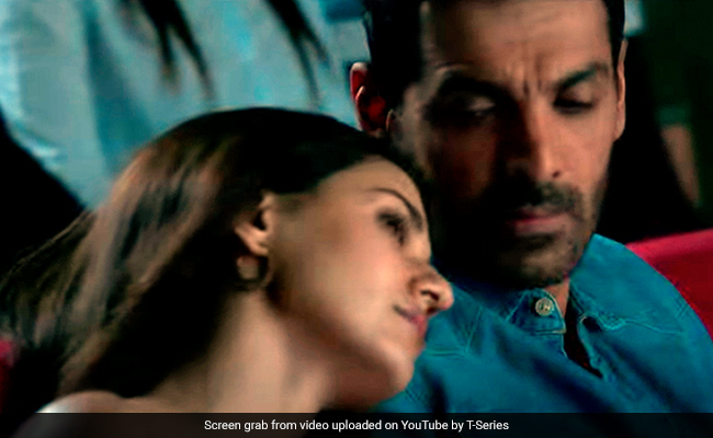 <i>Ek Villain Returns</i> Song <i>Naa Tere Bin</i>: John Abraham And Disha Patani's Romantic Track Is About New Love