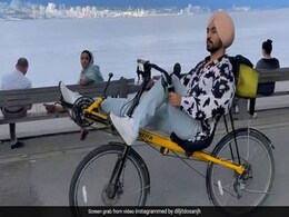 सिंगिंग के अलावा दिलजीत दोसांझ के अंदर है इस तरह से साइकिल चलाने का टैलेंट, वीडियो देख चकरा जाएगा सिर सिंगिंग के अलावा दिलजीत दोसांझ के अंदर है इस तरह से साइकिल चलाने का टैलेंट, वीडियो देख चकरा जाएगा सिर