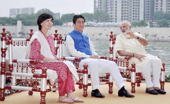 Padma Vibhushan To Ganga <i>Aarti</i> With PM: Shinzo Abe's Ties With India