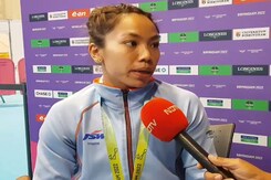 मीराबाई चानू ने गोल्ड जीतने के बाद NDTV से कहा - 'कॉमनवेल्थ गेम्स मेरे लिए आसान है' मीराबाई चानू ने गोल्ड जीतने के बाद NDTV से कहा - 'कॉमनवेल्थ गेम्स मेरे लिए आसान है'