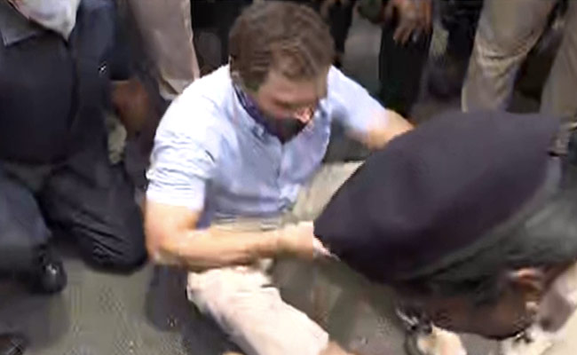 "Congress Thinks It Is Entitled": BJP Slams 'Satyagrah' Over Sonia Gandhi