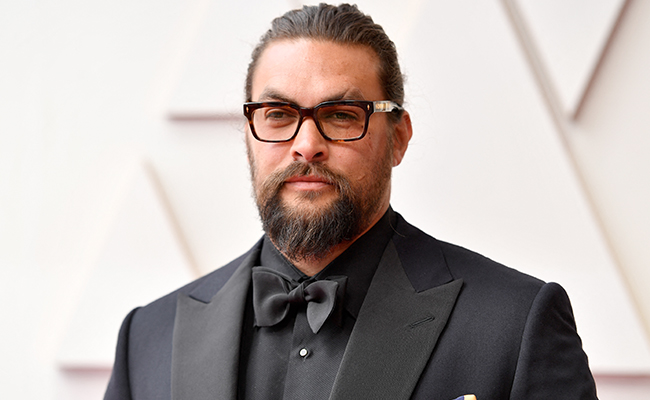 Watch: Jason Momoa Strips Down To Traditional Hawaiian Malo On Live TV