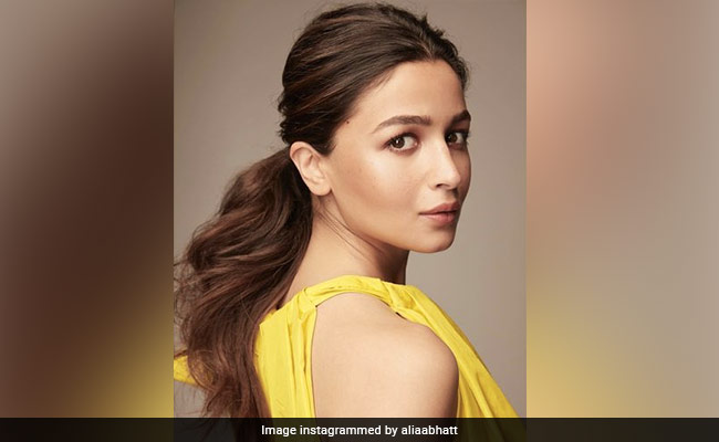 <i>Darlings</i> Trailer Launch: Alia Bhatt, Dressed As The Sun, Broke Down Her Look