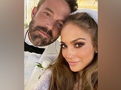 JLo-Ben Cried To Each Other: Chapel Employee Reveals Wedding Details
