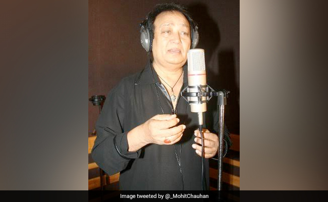 Our Top 5 Bhupinder Singh Songs, From <i>Dil Dhoondta</i> To <i>Ek Akela Is Shaher Mein</i>