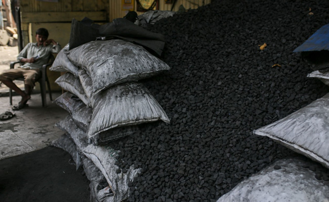 Tussle Over $5 Billion Wages A New Risk to India Coal Supply