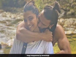 रणवीर सिंह ने इस तरह दीपिका पादुकोण के साथ मनाया अपना 37वां जन्मदिन, शेयर कीं PHOTOS तो फैन्स बोले- उफ्फ्फ लव बर्ड्स रणवीर सिंह ने इस तरह दीपिका पादुकोण के साथ मनाया अपना 37वां जन्मदिन, शेयर कीं PHOTOS तो फैन्स बोले- उफ्फ्फ लव बर्ड्स