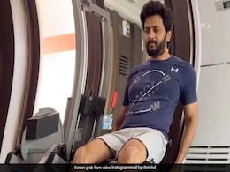 जिम में हैवी एक्सरसाइज करना रितेश देशमुख को पड़ा महंगा, ऐसी हो गई चाल कि देख छूट जाएगी हंसी जिम में हैवी एक्सरसाइज करना रितेश देशमुख को पड़ा महंगा, ऐसी हो गई चाल कि देख छूट जाएगी हंसी