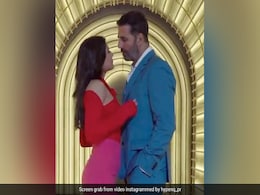 समांथा ने अक्षय कुमार के साथ पुष्पा के Oo Antava गाने पर झूमकर किया डांस, वीडियो ने मचाई धूम समांथा ने अक्षय कुमार के साथ पुष्पा के Oo Antava गाने पर झूमकर किया डांस, वीडियो ने मचाई धूम