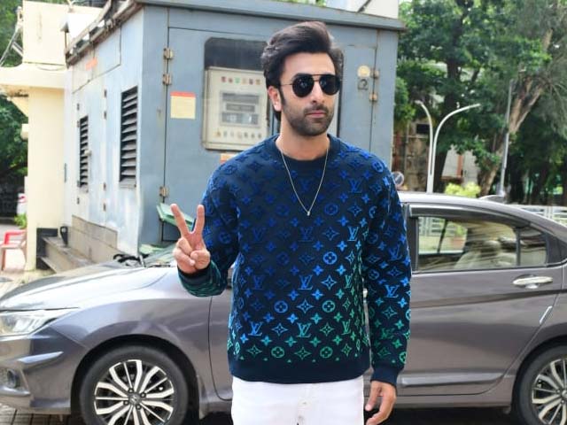Smile, Pose, Repeat: Ranbir Kapoor's Day Out