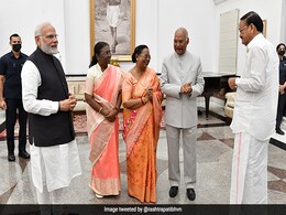 Outgoing President Kovind Hosts Dinner For President-Elect Droupadi Murmu Outgoing President Kovind Hosts Dinner For President-Elect Droupadi Murmu