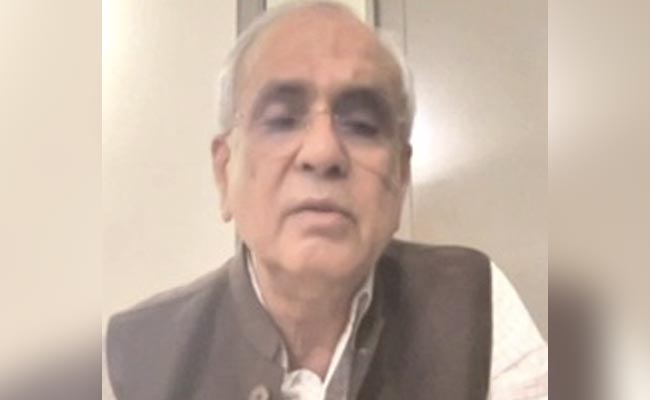 रुपये की गिरती कीमत खतरे की घंटी? NDTV से बोले नीति आयोग के पूर्व उपाध्यक्ष