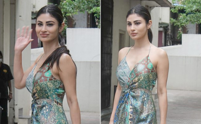 Mouni Roy May Be Far Away From A Holiday, But Her Tropical Jumpsuit Says Otherwise