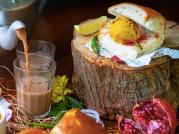 Vada Pav-Cutting Chai: This Staple From Mumbai Makes An Ideal Monsoon Breakfast