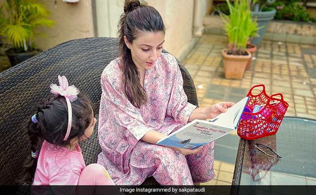 Soha Ali Khan's Sunday With Daughter Inaaya Looks Like This
