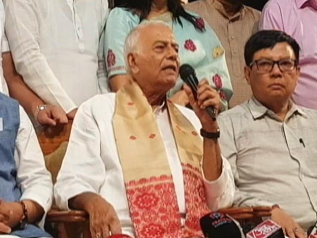 Uddhav Thackeray "Forced" To Support Droupadi Murmu: Yashwant Sinha