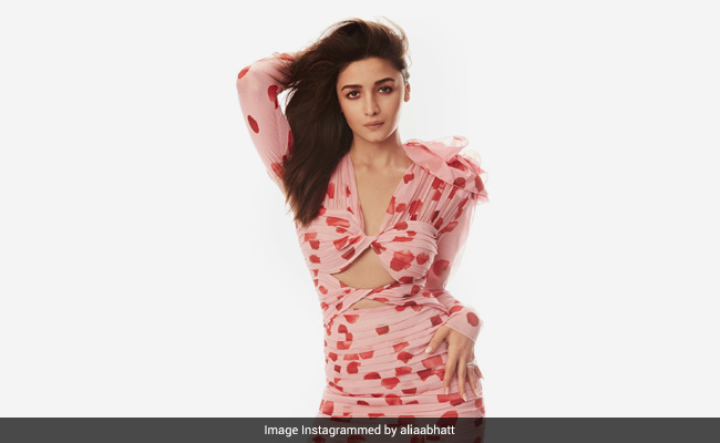 Alia Bhatt Shows How She "Sipped Koffee This Year". See Post