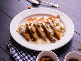 Happy Diwali Sweet: दिवाली पर अपने मेहमानों को खिलाएं ये खास डिश Happy Diwali Sweet: दिवाली पर अपने मेहमानों को खिलाएं ये खास डिश