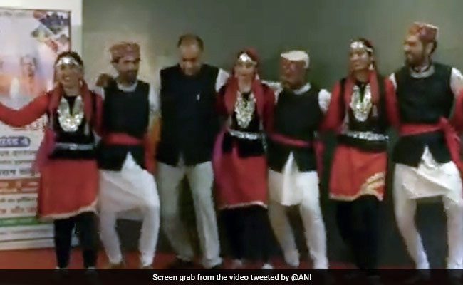 Watch: Himachal Pradesh Chief Minister Dances With Folk Artists On Stage