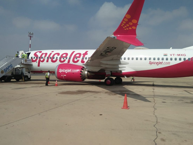 SpiceJet के शेयर 10% तक क्यों लुढ़क गए, समझें 5 पॉइंट्स में