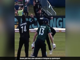 T-20 सीरीज में मिली हार के बाद न्यूजीलैंड बोर्ड का चौंकाने वाला कदम, दिग्गज खिलाड़ी का सेंट्रल करार किया खत्म T-20 सीरीज में मिली हार के बाद न्यूजीलैंड बोर्ड का चौंकाने वाला कदम, दिग्गज खिलाड़ी का सेंट्रल करार किया खत्म