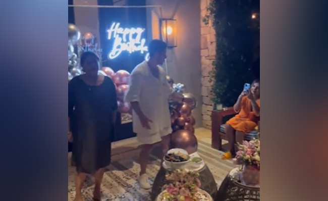 Viral: Nick Jonas Dancing With Mother-In-Law Madhu Chopra In A Video From Priyanka's 40th Birthday