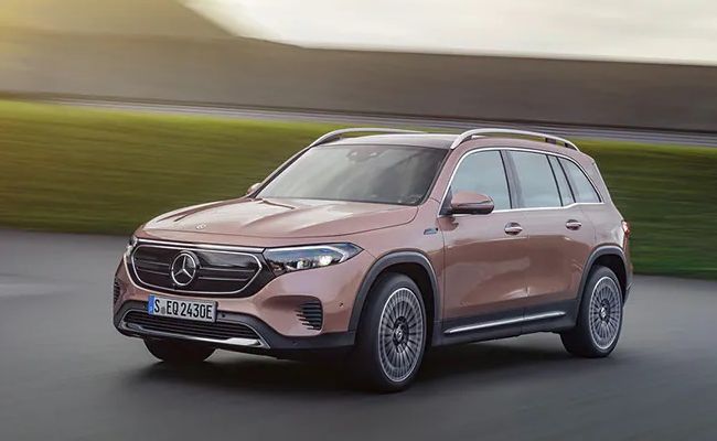 गुरुग्राम में वाहन जांच के लिए ट्रैफिक पुलिस ने रोका तो SUV सवार ने चढ़ा दी गाड़ी, हालत नाजुक