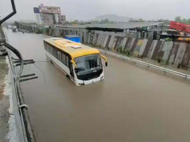 Mumbai Lashed With Heavy Rains, Streets Waterlogged