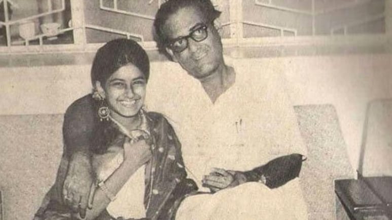 एक ऐसी आवाज, जिसने देव आनंद को बना दिया था 'रोमांस किंग', जानें हेमंत कुमार के बारे में