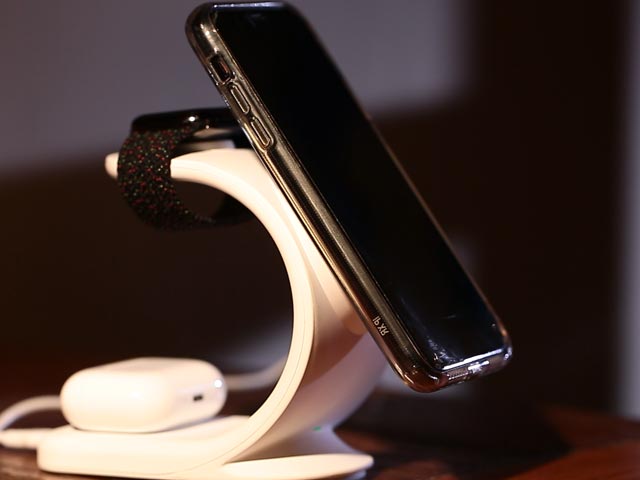 Market Watch: All-In-One Charger And The Budget Smartphone