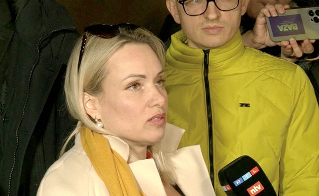 "Good To Carry Passport": Russia Host Who Protested War On-Air Detained