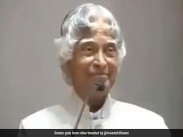 Abdul Kalam Death Anniversary: अब्दुल कलाम ने कहा था- रोज़ मां के चेहरे पर लाएं मुस्कान, IAS ने शेयर किया Video Abdul Kalam Death Anniversary: अब्दुल कलाम ने कहा था- रोज़ मां के चेहरे पर लाएं मुस्कान, IAS ने शेयर किया Video