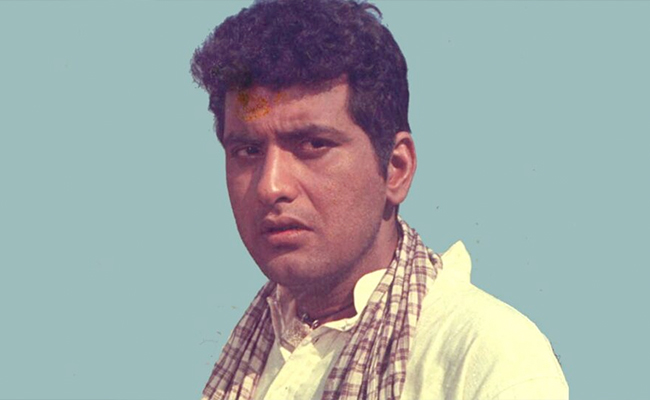 मनोज कुमार की पोती मुस्कान हो गई हैं लंबी, यंग और ग्लैमरस, PHOTOS देख फैन्स रह गए हैरान, बोले- पूरी दादा पर गई है