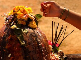 सावन में ऊं नम: शिवाय: के जाप का स्त्री और पुरुषों के लिए हैं अलग नियम, जानिए कहीं आप तो नहीं कर रहे हैं शिव मंत्र के जाप में गलती सावन में ऊं नम: शिवाय: के जाप का स्त्री और पुरुषों के लिए हैं अलग नियम, जानिए कहीं आप तो नहीं कर रहे हैं शिव मंत्र के जाप में गलती