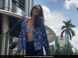 PV Sindhu ने  Gomo Gomi पर किया शानदार डांस, सोशल मीडिया पर जमकर वायरल हो रहा वीडियो PV Sindhu ने  Gomo Gomi पर किया शानदार डांस, सोशल मीडिया पर जमकर वायरल हो रहा वीडियो