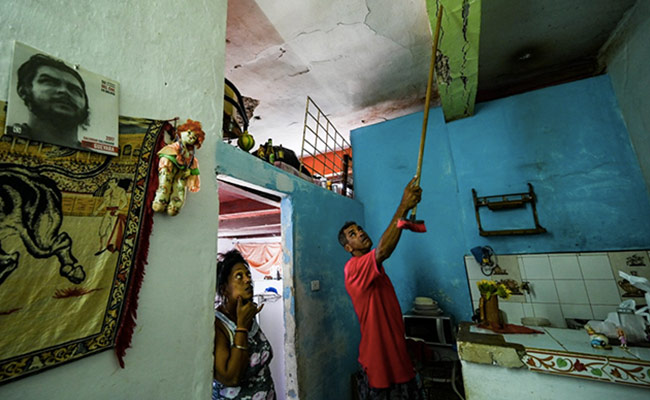 Fearing Building Collapse, Many In Cuba Sleep Fully Clothed, Some Stay Up