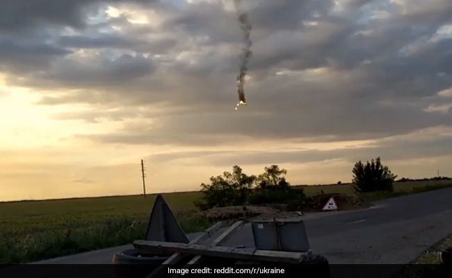 Viral Video : Ukraine ने किए Russian Fighter Jet के टुकड़े , ऐसे बनाया निशाना