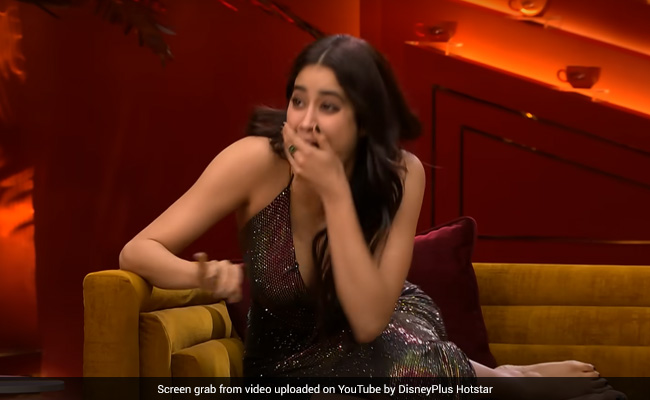 <i>Koffee With Karan 7</i>: Sara Ali Khan And Janhvi Kapoor's Very "Cheesy" Episode With A Side Of Vijay Deverakonda