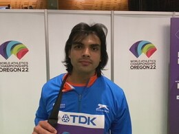 नीरज चोपड़ा ने पहलवानों के लिए किया ट्वीट, इरफान पठान,कपिल देव समेत बड़े खिलाड़ी भी समर्थन में उतरे नीरज चोपड़ा ने पहलवानों के लिए किया ट्वीट, इरफान पठान,कपिल देव समेत बड़े खिलाड़ी भी समर्थन में उतरे