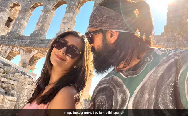 <i>KGF</i> Star Yash And Radhika Pandit Share Holiday Postcards From Exotic Location