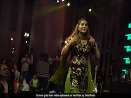 आखिर क्यों सपना चौधरी का ये डांस VIDEO मचा रहा धूम, 103 मिलियन के साथ बना अबतक का सबसे ज्यादा देखा जाने वाला गाना आखिर क्यों सपना चौधरी का ये डांस VIDEO मचा रहा धूम, 103 मिलियन के साथ बना अबतक का सबसे ज्यादा देखा जाने वाला गाना