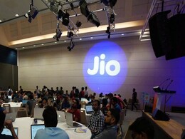 Reliance Jio ने 5जी नीलामी में लगाई 88,078 करोड़ रुपये की सबसे बड़ी बोली Reliance Jio ने 5जी नीलामी में लगाई 88,078 करोड़ रुपये की सबसे बड़ी बोली