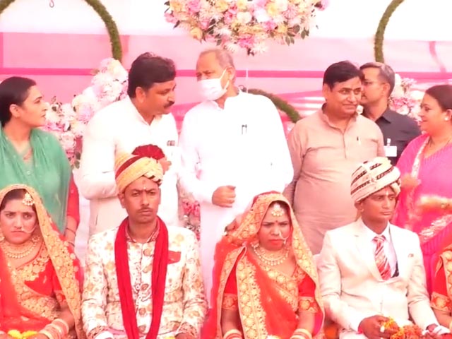 Rajasthan Chief Minister Ashok Gehlot Attends Mass Wedding Ceremony