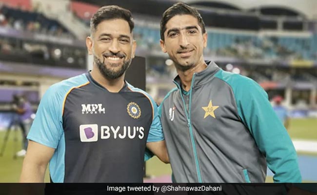 धोनी के जन्मदिन पर इस पाकिस्तानी तेज गेंदबाज ने कर दी यह मांग, ट्विटर पर लिखी अपने मन की बात