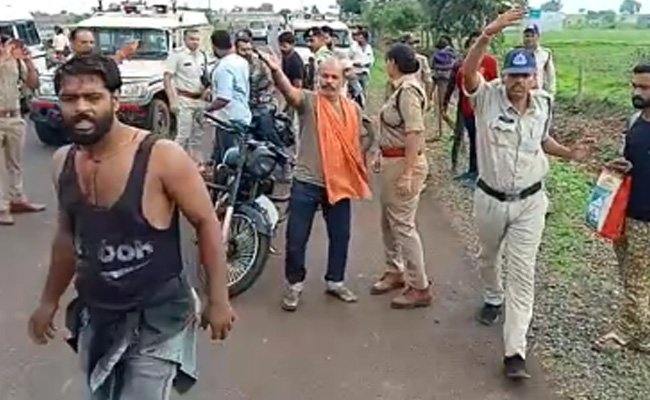 MP: नूपुर शर्मा का समर्थन करने पर बजरंग दल के कार्यकर्ता पर हमला, दो गिरफ्तार